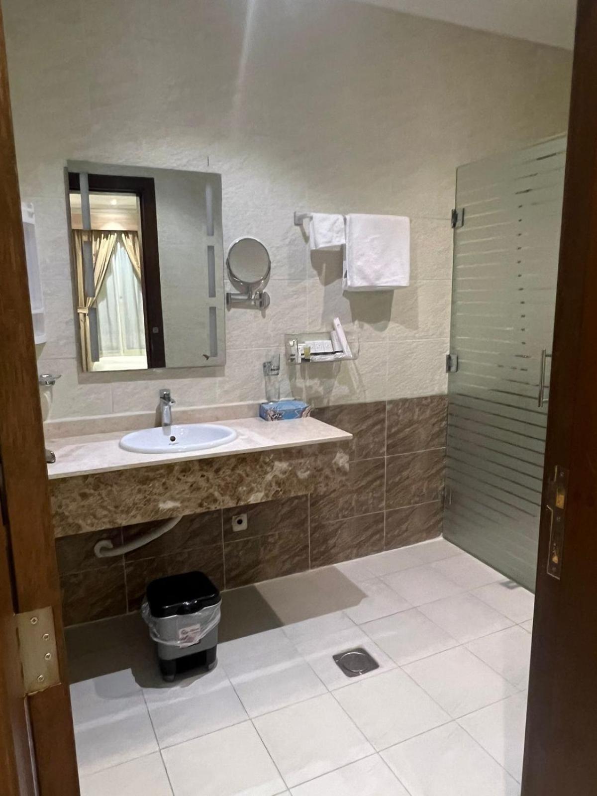 أجنحة أكاسيا الفندقية - الستين مع قريش Apartment Jeddah